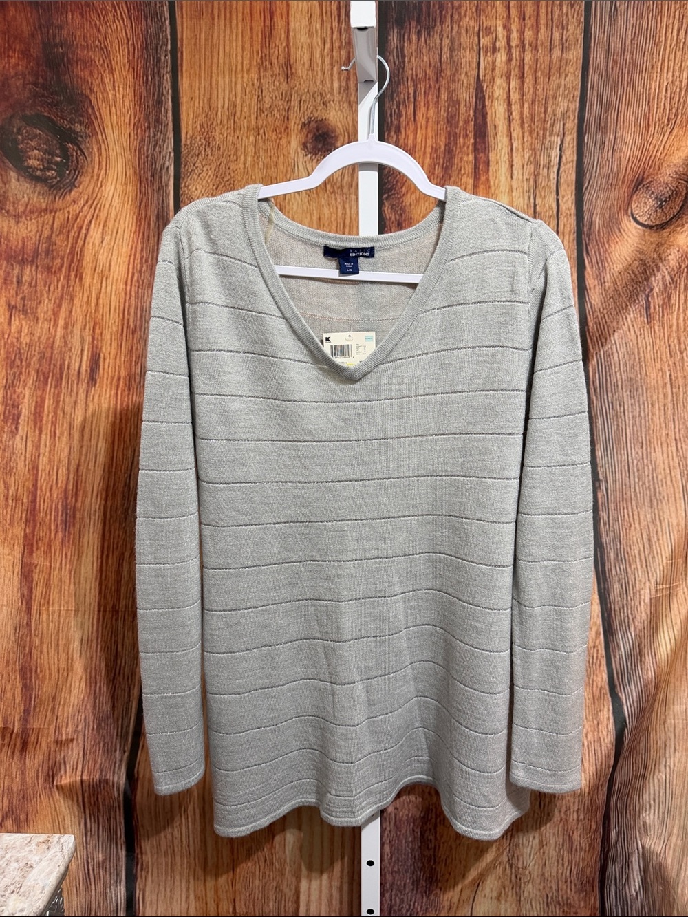 NWT! Basic Editions Long Sleeve Sweater Size L